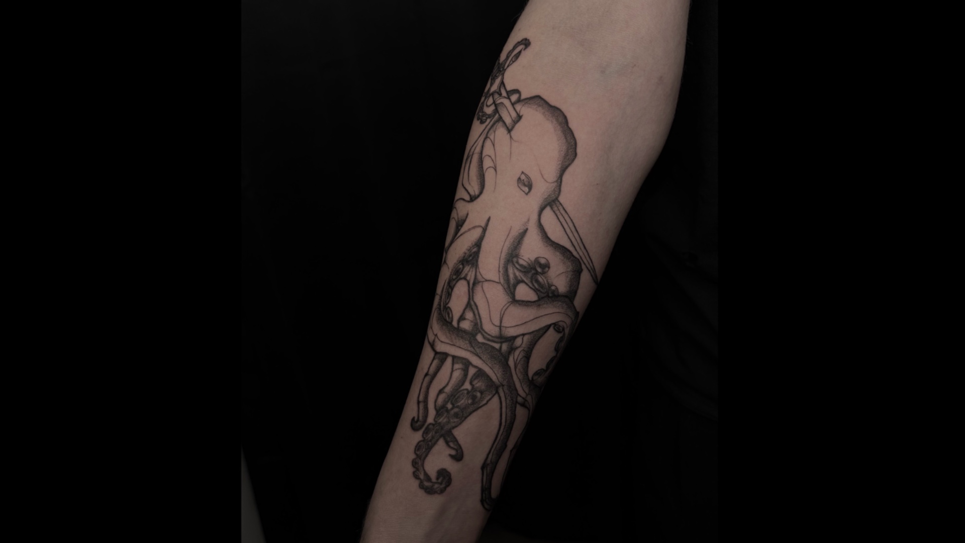 artiloe — tatoueur Toulouse