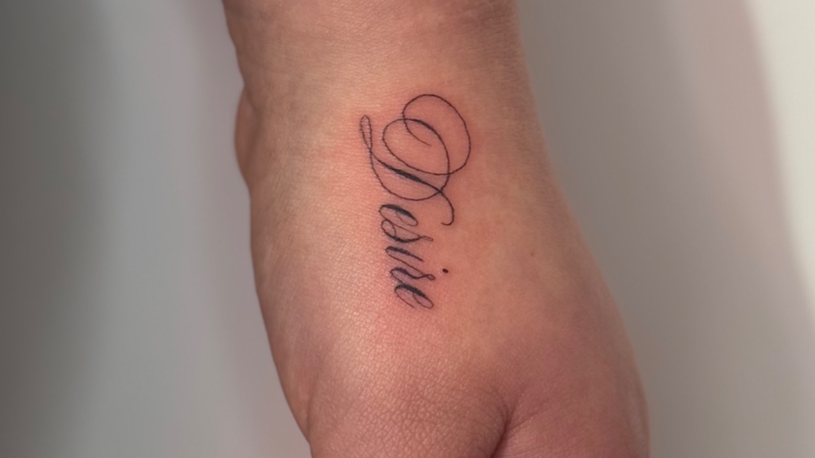 Under Your Skin — tatoueur Villecresnes
